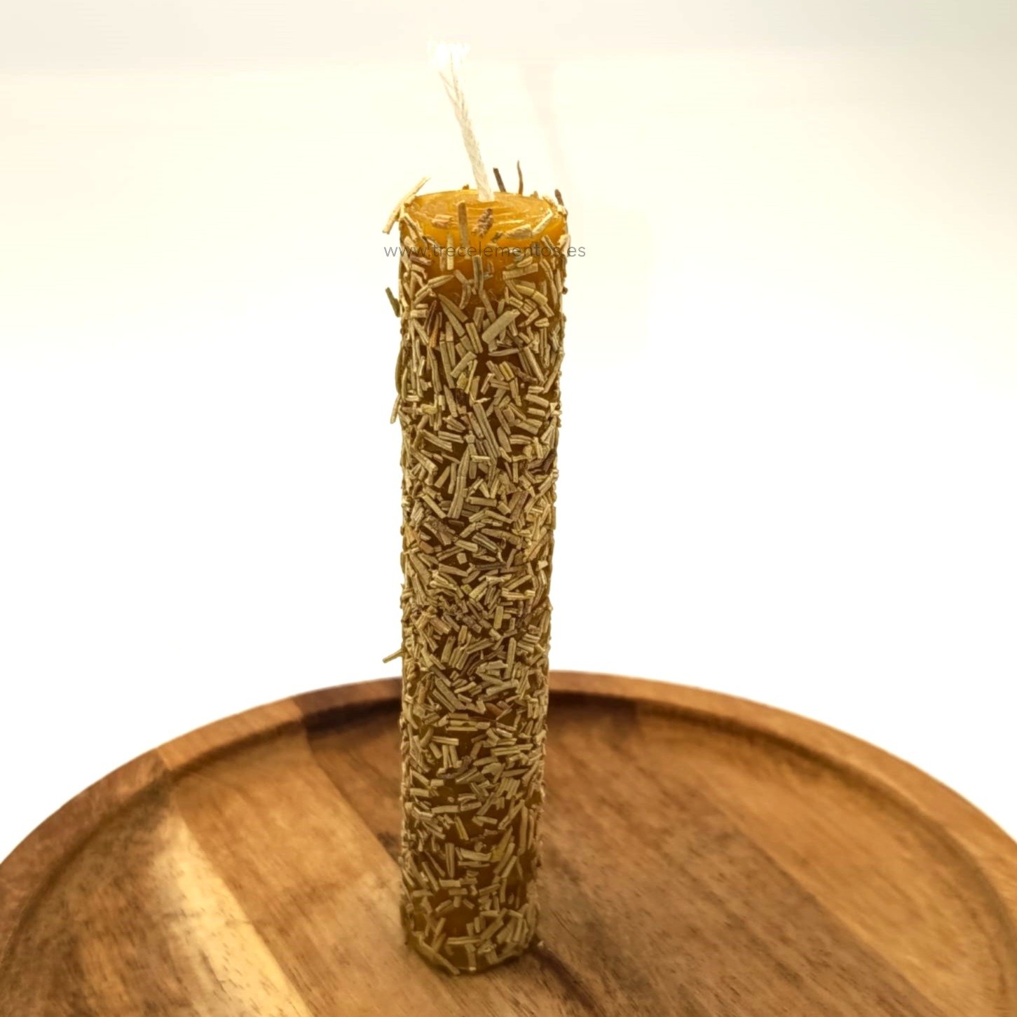 vela-cera-abeja-romero Vela de cera de abeja y romero para limpieza y prosperidad