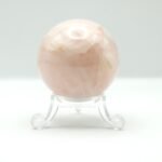 Cuarzo rosa natural pulido en forma de esfera