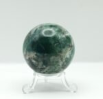 Fluorita natural pulida en forma de esfera
