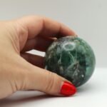 Esfera de fluorita natural pieza única 5–6 cm