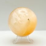 Esfera de Selenita Naranja 8 cm – Vitalidad · Limpieza · Equilibrio