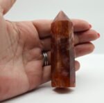 Punta de cuarzo fuego natural 8–9 cm Trece Elementos