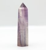 Fluorita violeta natural en punta de 6 cm