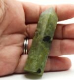 Punta mineral de prehnita verde pieza única