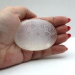 Jabón de Selenita Triple AAA con Mandala Floral – Limpieza · Recarga · Armonía - Imagen 2