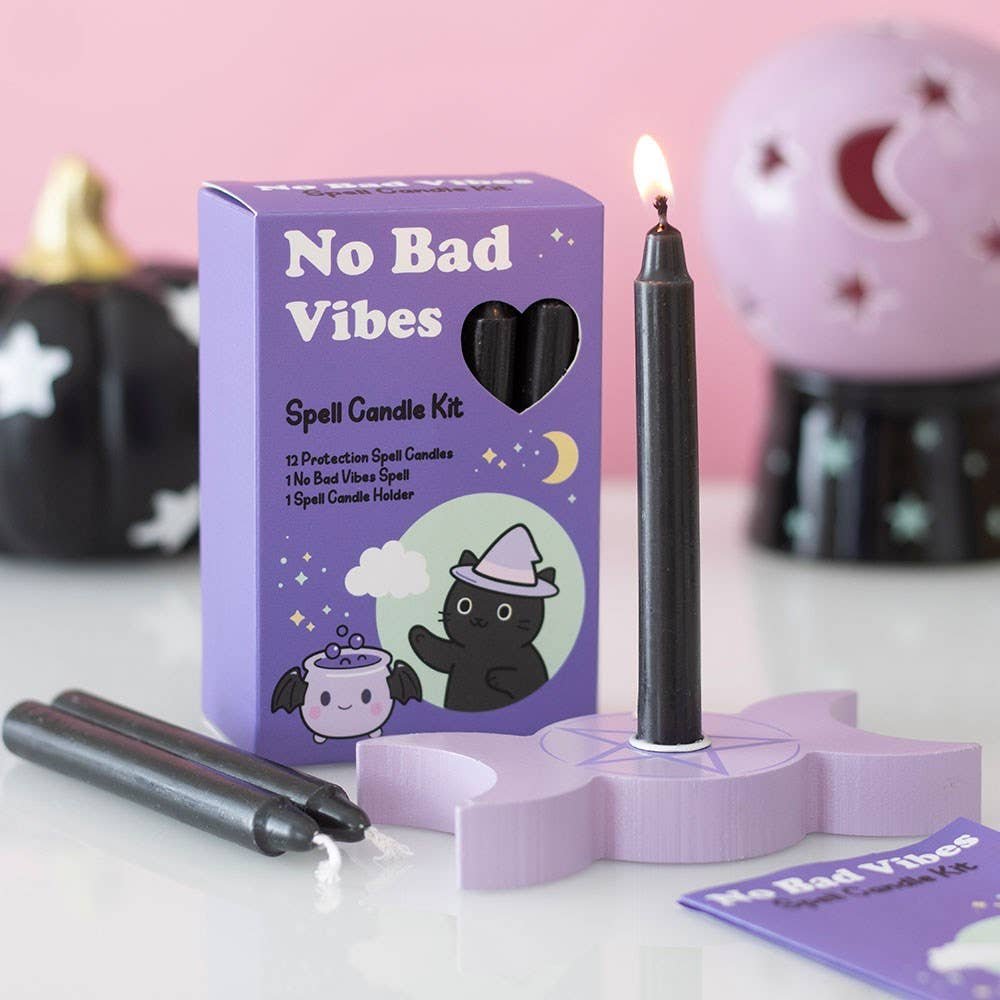no-bad-vibes-spell-candle-kit Set No Bad Vibes con velas negras y soporte de Triple Luna
