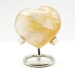 Corazón de cuarzo sanador para amor propio y transformación