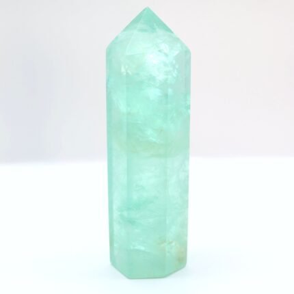 Punta de fluorita verde natural Trece Elementos